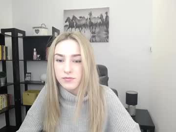 Naked cam girl little_e_mily image #1224915