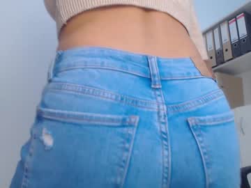 Naked cam girl eat_mee_out image #2811074