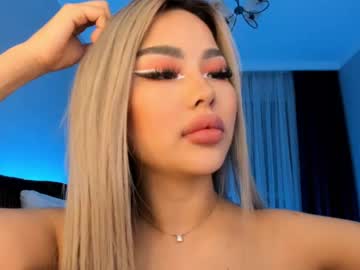 Naked cam girl bae_suz image #441367