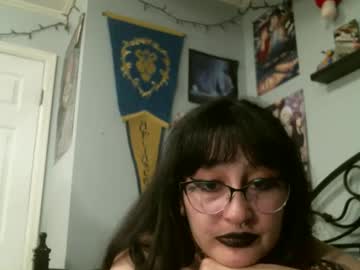 gothicwaifu222 naked cam