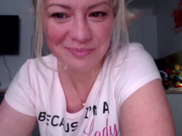 Naked cam girl kiradivine image #1994952