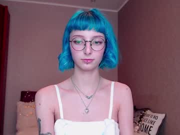 Naked cam girl lit1le_kitty_ image #850922