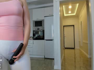 Naked cam girl sweety_rinushka_ image #2266356