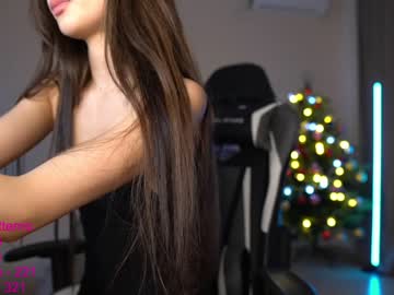 Naked cam girl lindamei image #877875