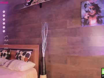 Naked cam girl yolandabertha image #3881418