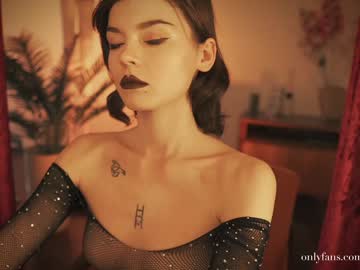 Naked cam girl auddicted image #1186331