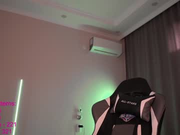 Naked cam girl lindamei image #1884686