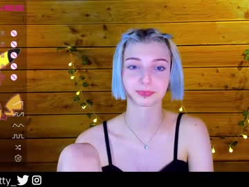 Naked cam girl lit1le_kitty_ image #2829088