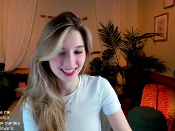 Naked cam girl milablush image #3457351