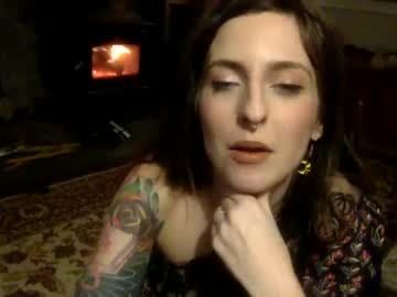 littlemissyouknowwho naked cam