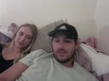 Naked cam couple hunnyy112 image #2059228