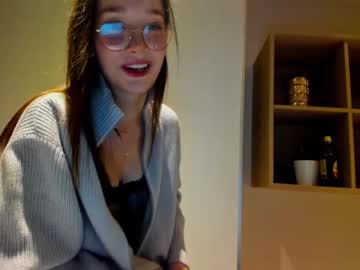 Naked cam girl ellie_leen image #1235136