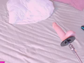 Naked cam girl esmeross_ image #2124674