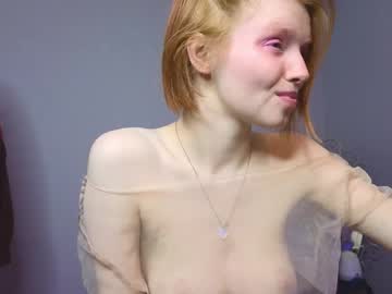 ginger_hugs naked cam