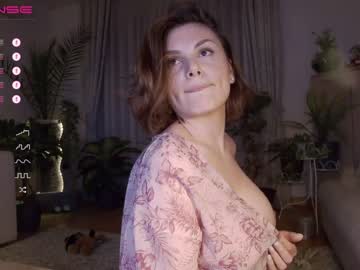 Naked cam girl karrin image #3079430