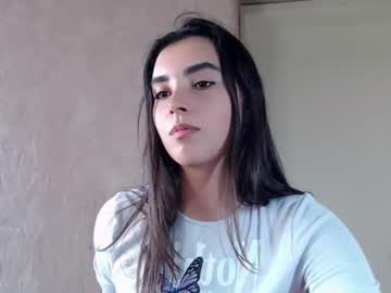 Naked cam girl nika_la image #2424228