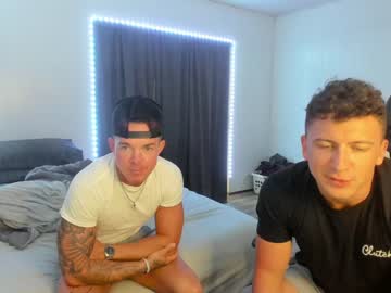Naked cam couple cowsgomoo101 image #2125430