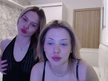 alice_nika naked cam