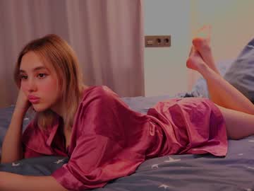 Naked cam girl angella_kleee image #3912685