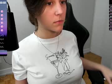 Naked cam girl alexa_dream image #3602220