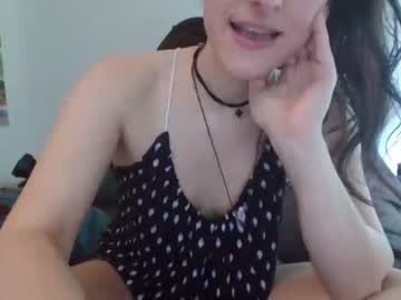 Naked cam girl primallust69 image #2403982