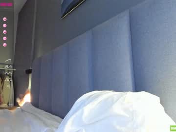 Naked cam girl hee_jin image #2647319