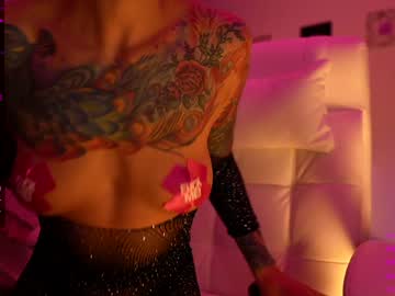 Naked cam girl kronniekray image #2016667