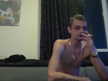 Naked cam man yeyo046 image #465913