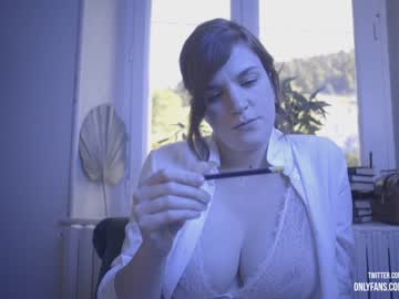 Naked cam girl claire_moulin image #146392
