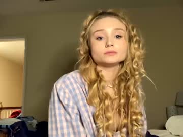 Naked cam girl princesshannnnn image #545735