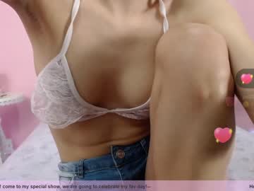 Naked cam girl little_effy18 image #1606027