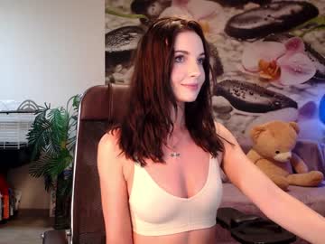 Naked cam girl jennycutey image #2453287