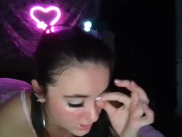 Naked cam girl nikkivalentine34919 image #4037401