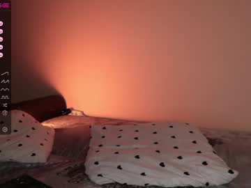 Naked cam girl _chloechlorine_ image #3176779