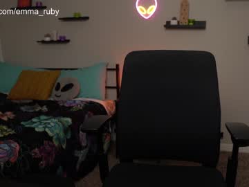 Naked cam girl emma_ruby image #3545892