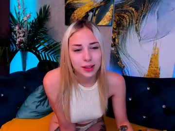 Naked cam girl mayla_collen image #2155154