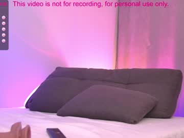 Naked cam girl shycinderella image #2933792