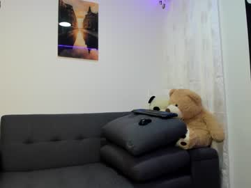 Naked cam girl abigail_w image #2717544