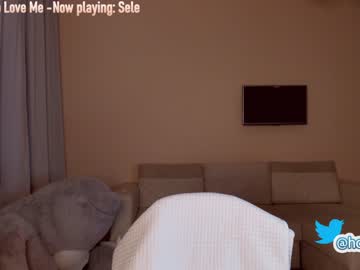 Naked cam girl hollyextra image #1663518