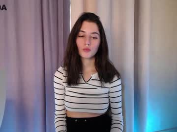 Naked cam girl kate_lewis image #2800664