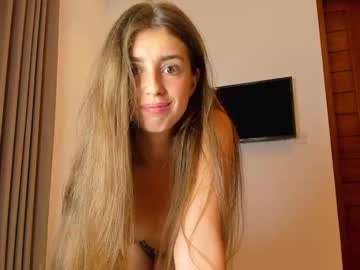 Naked cam girl coy_amina image #1849043