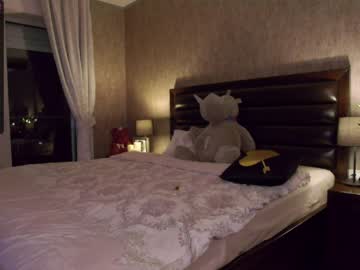 Naked cam girl karrin image #968369