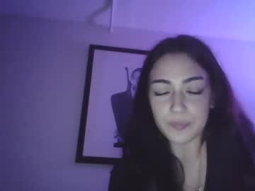 Naked cam girl ashxlynnn image #4064933
