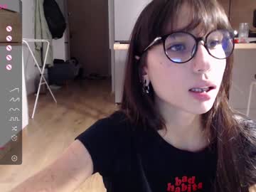 Naked cam girl ponyoonthecliff image #3966644