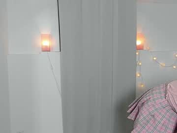 Naked cam girl eli_sun image #2882420