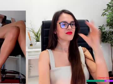 Naked cam girl wh4thefuck image #3033158