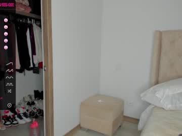 Naked cam girl swt_molly image #1493565