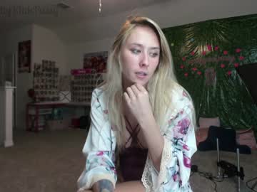 Naked cam girl pr3ttyp1nkpussy image #1571931