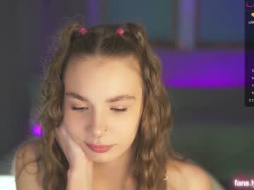 Naked cam girl hoolybunny image #3100331