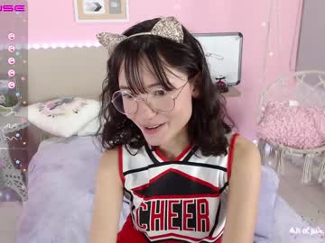 Naked cam girl little_effy18 image #2083384